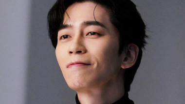 Shin Sung Roks father took his last breath this morning