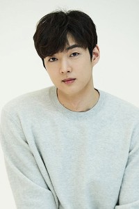 Kang Young Seok