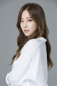 Go Woo Ri